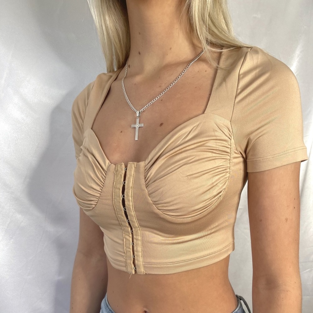Emma Crop Top - Picture 2 of 2